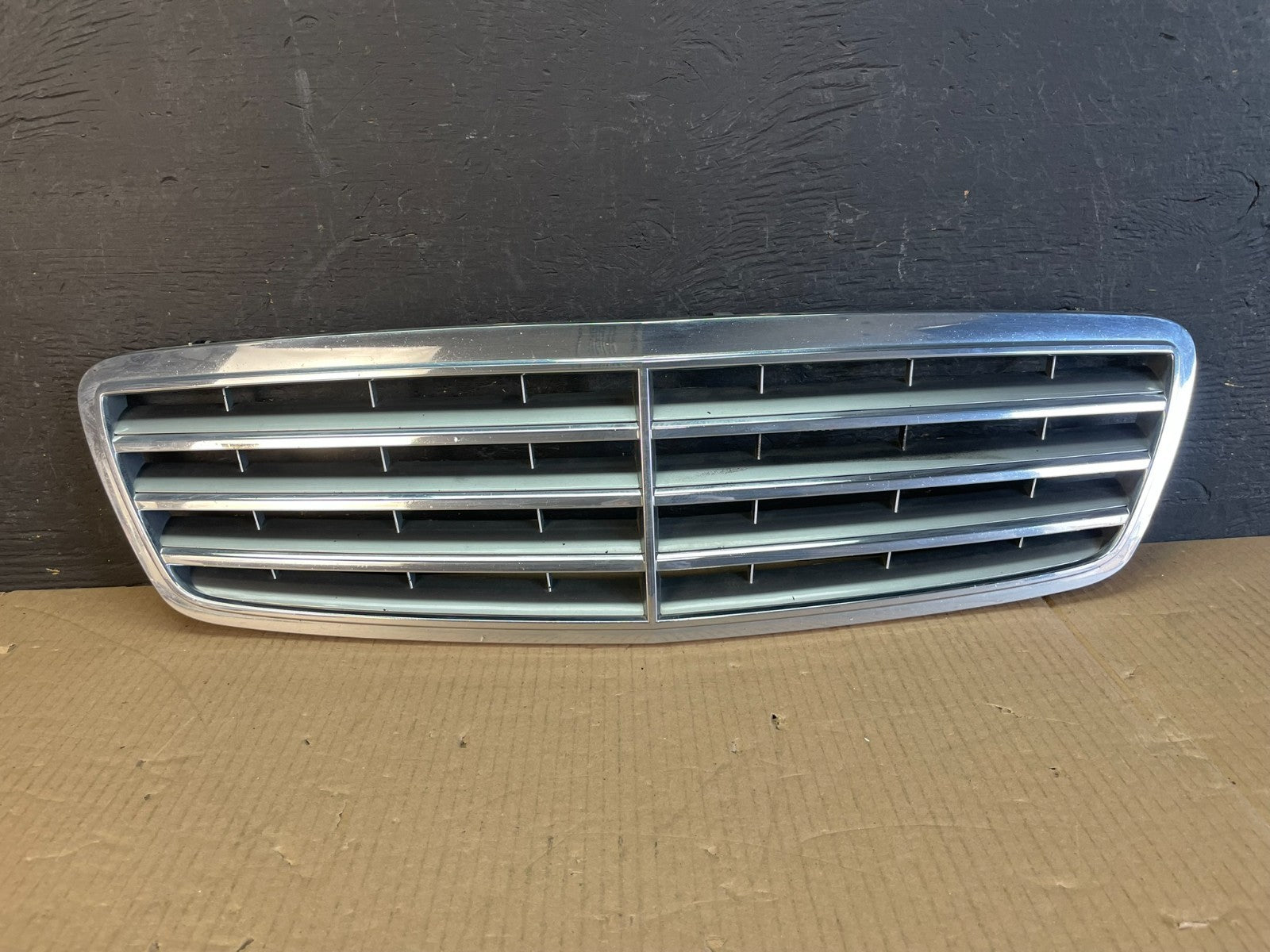 2005-2007 Mercedes W203 C230 C320 C350 Front Upper Grill Grille ae3719 DG0