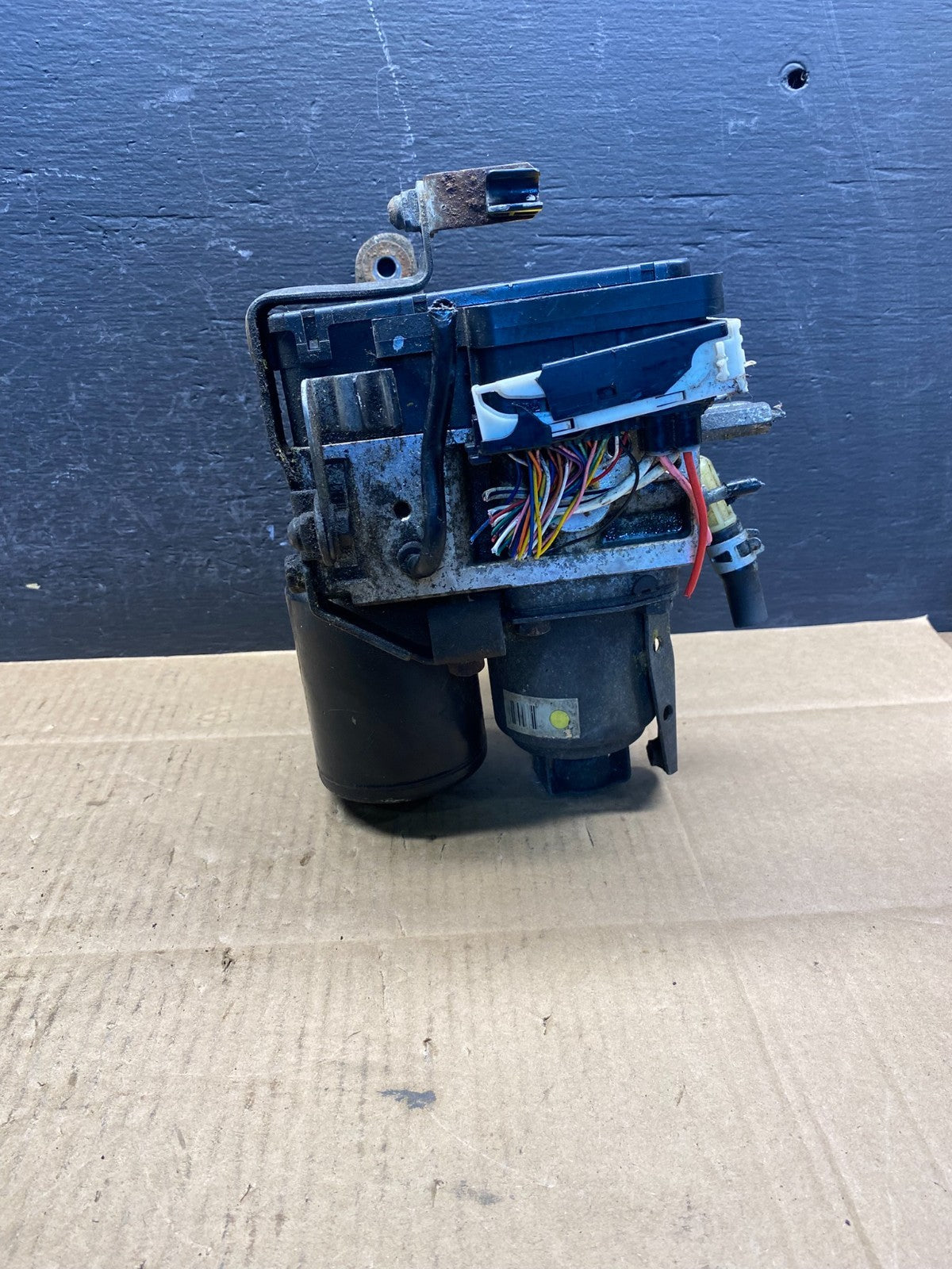 2004 - 2009 Toyota Prius ABS Brake Pump Anti Lock Module AD4859 DG4