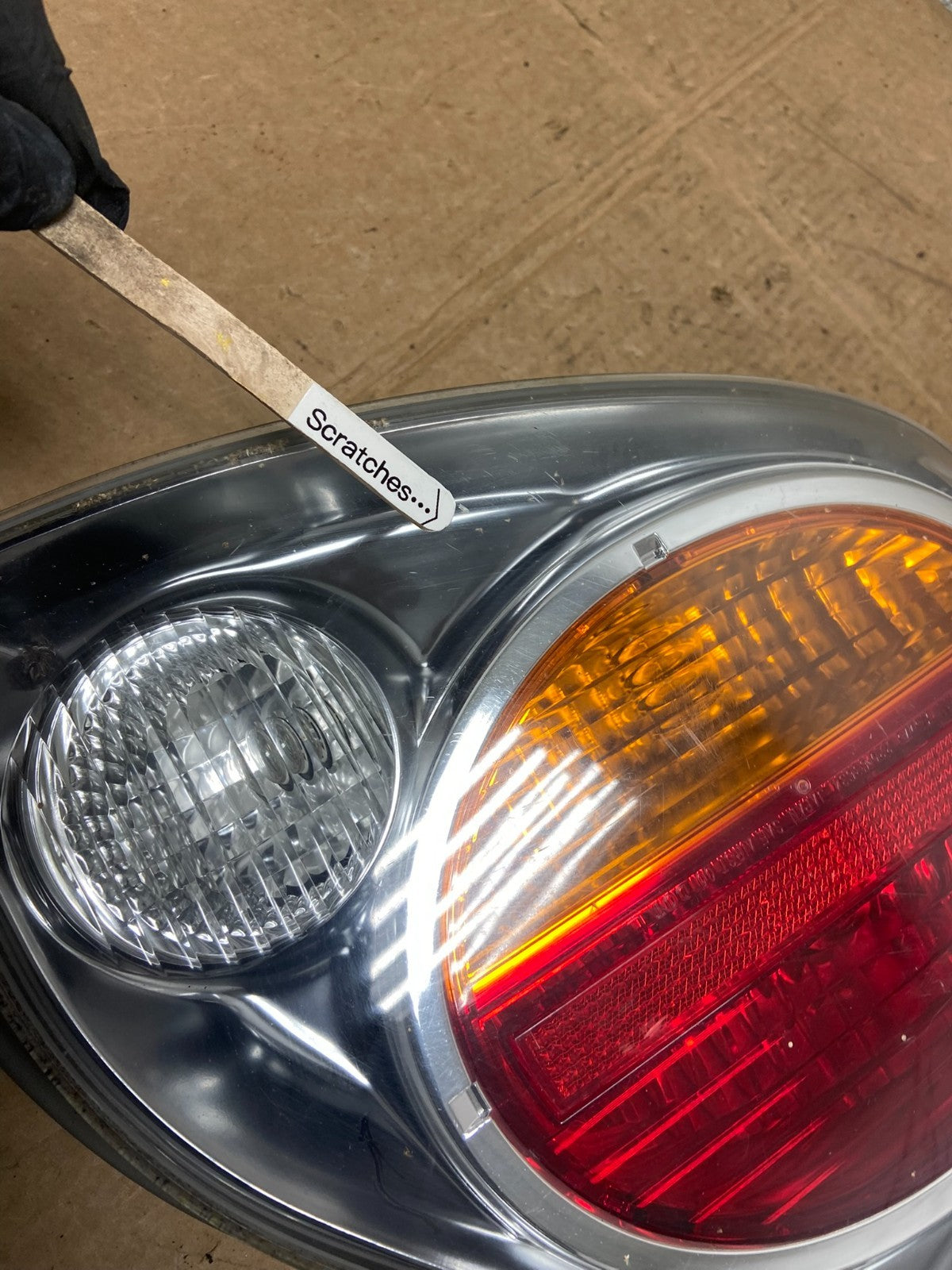 2002 2003 Nissan Maxima Left Driver Lh Side Tail Light Y5809 DG3