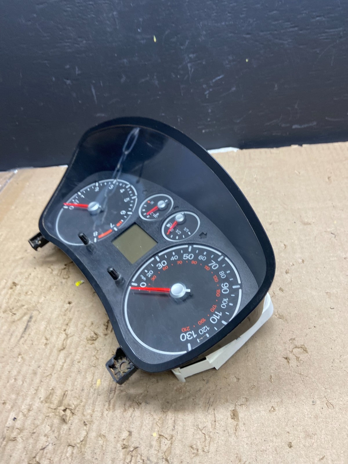 2011 to 2013 Ford Transit Connect Speedometer Gauge Cluster OEM ab5773 DG2