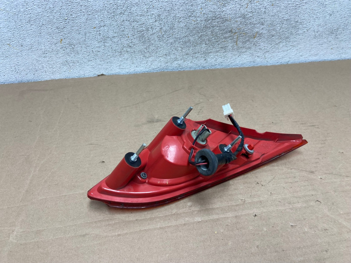 2009 2010 Nissan Murano Right Passenger Rh Side Inner Tail Light AH9354 LK6