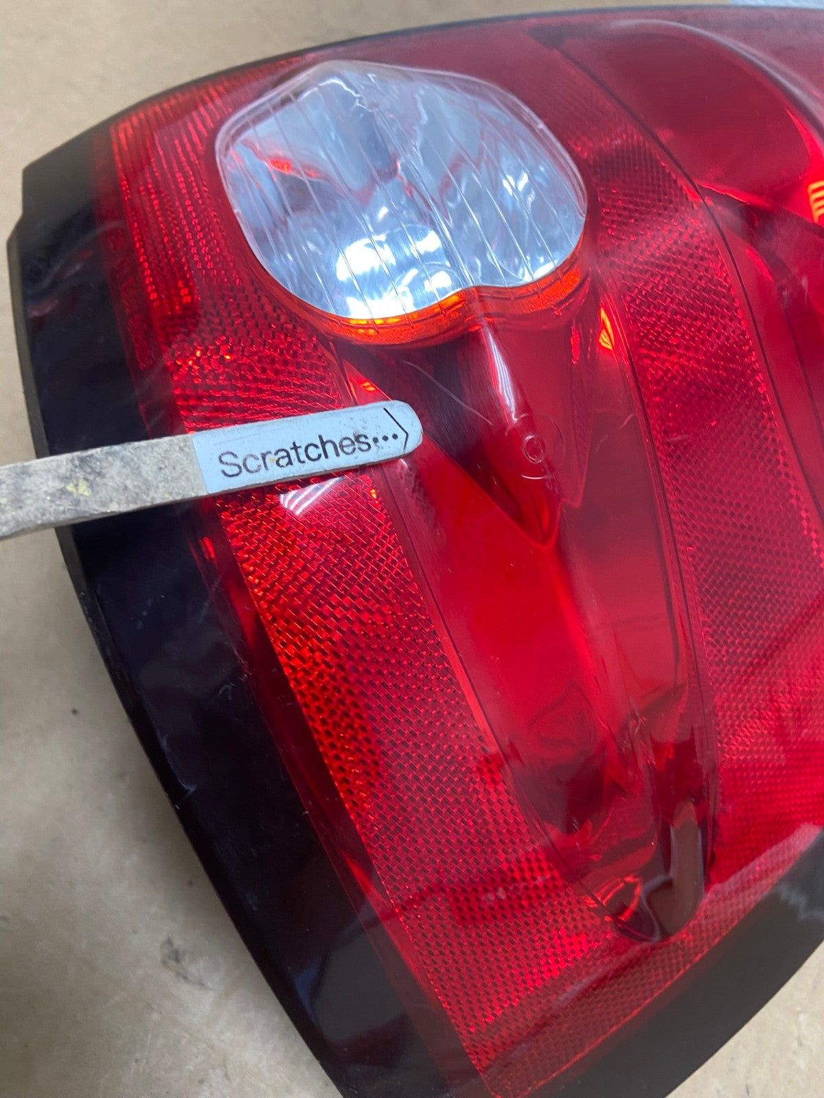 2001 - 2005 Pontiac Aztek Right Passenger Side Tail Light AD5154 LK3