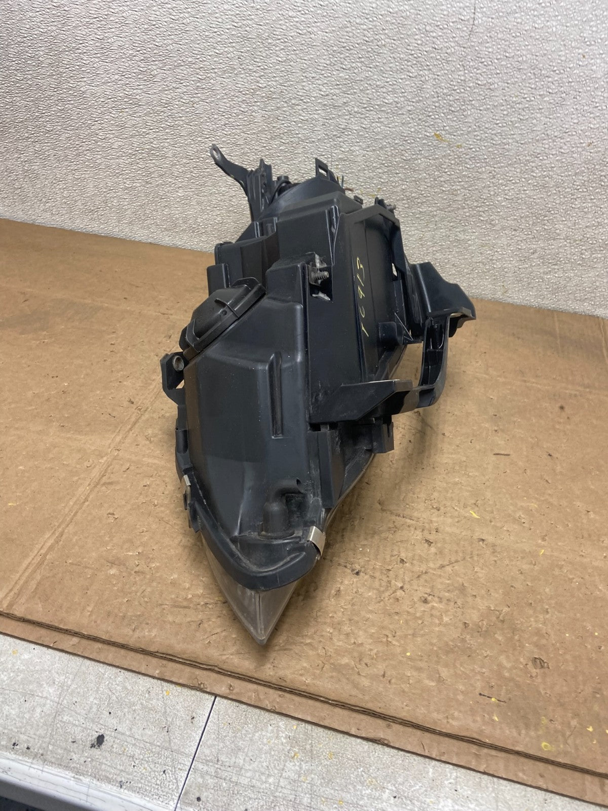 2008 to 2010 Bmw 5 Series 528i Halogen Right Headlight Oem Y6913 DW9