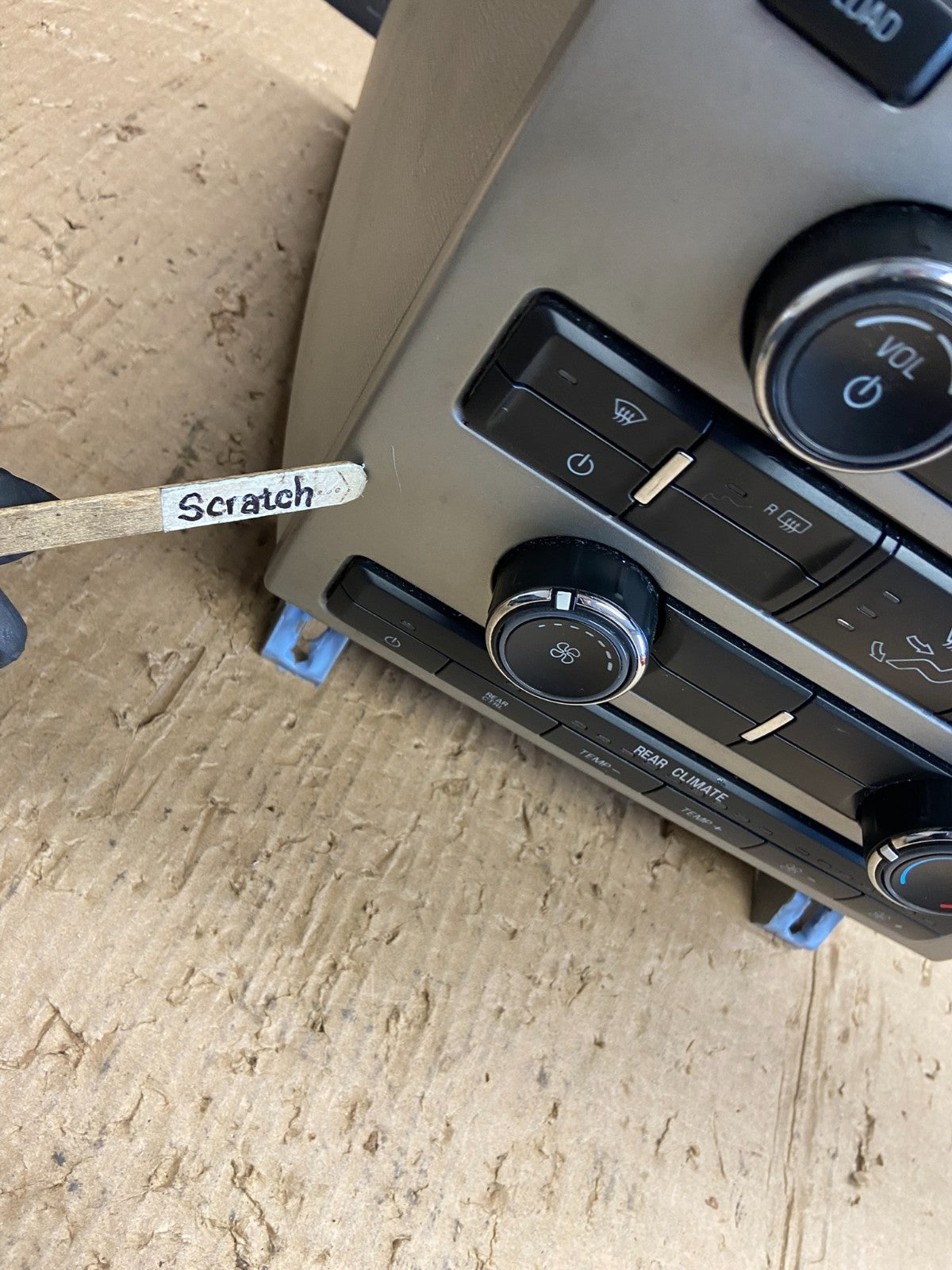 2010-2012 Ford Flex Heater Climate Control Radio CD Control Dash Bezel AF1611 DG2