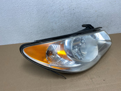 2007 2008 2009 2010 Hyundai Elantra Right Passenger Side Headlight AE4910 DW2