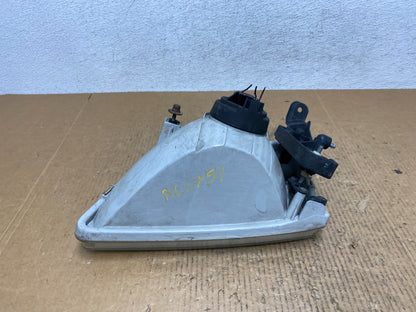 2001 2002 2003 Toyota Sienna Right Passenger Rh Side Headlight Halogen AE2757 DW6