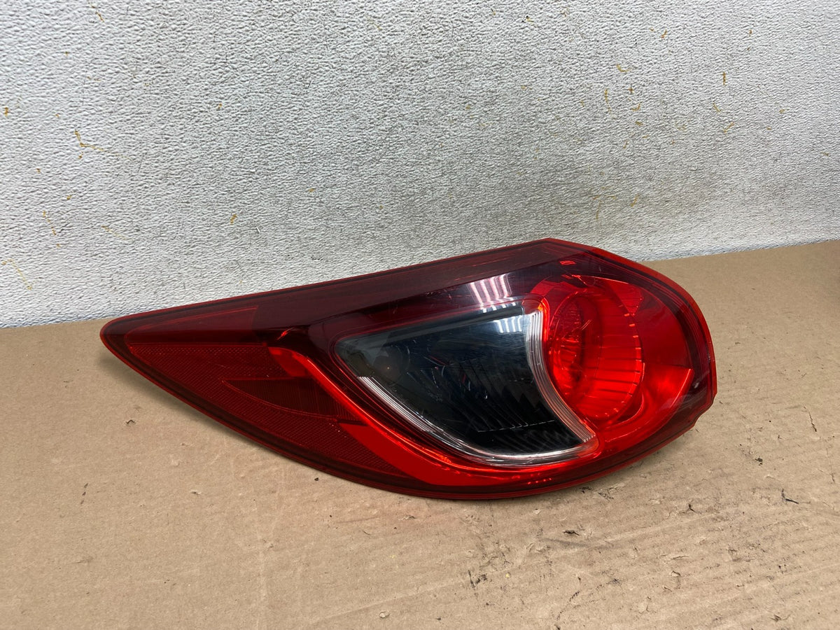 2013 to 2016 Mazda CX-5 CX5 Left Driver LH Tail Light AI0880 DW2