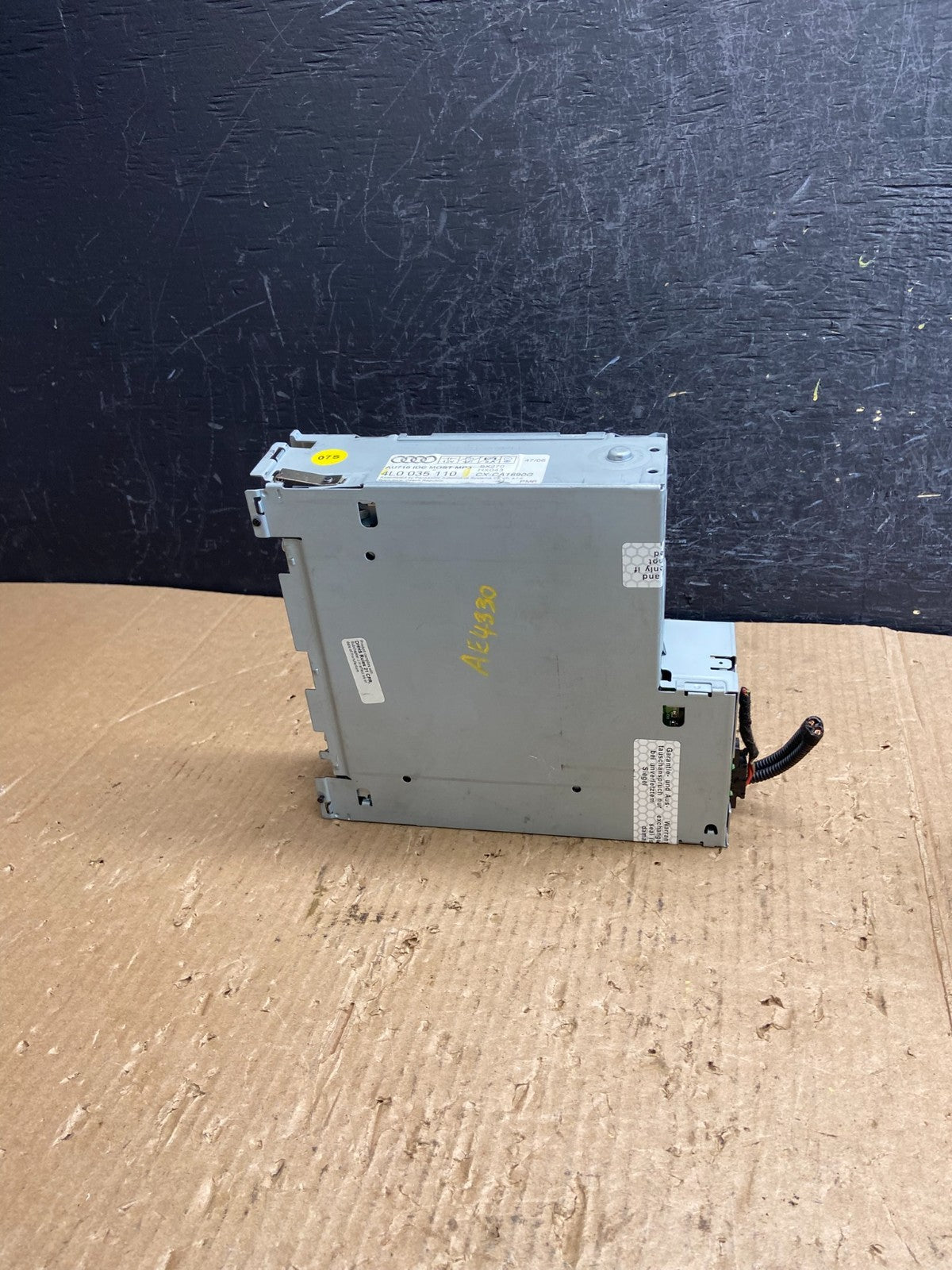 2007 to 2009 Audi Q7 Cd Disc Player Receiver Changer Unit AE4330 DG3