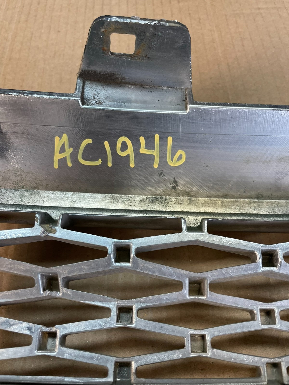 2003 to 2005 Land Rover Range Rover L322 Honeycomb Chrome Front Grill AC19468