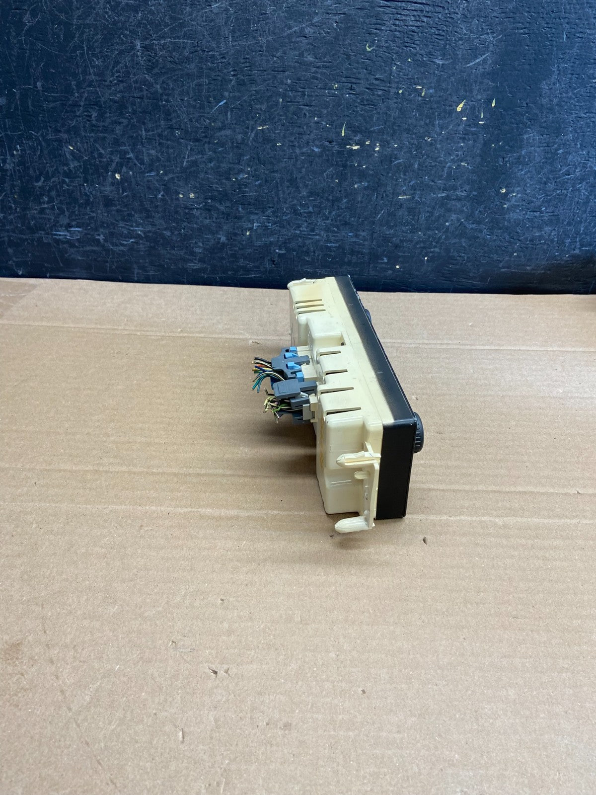 2003 to 2006 Chevrolet Silverado HVAC Heater Climate Control Module AG4995 DG1