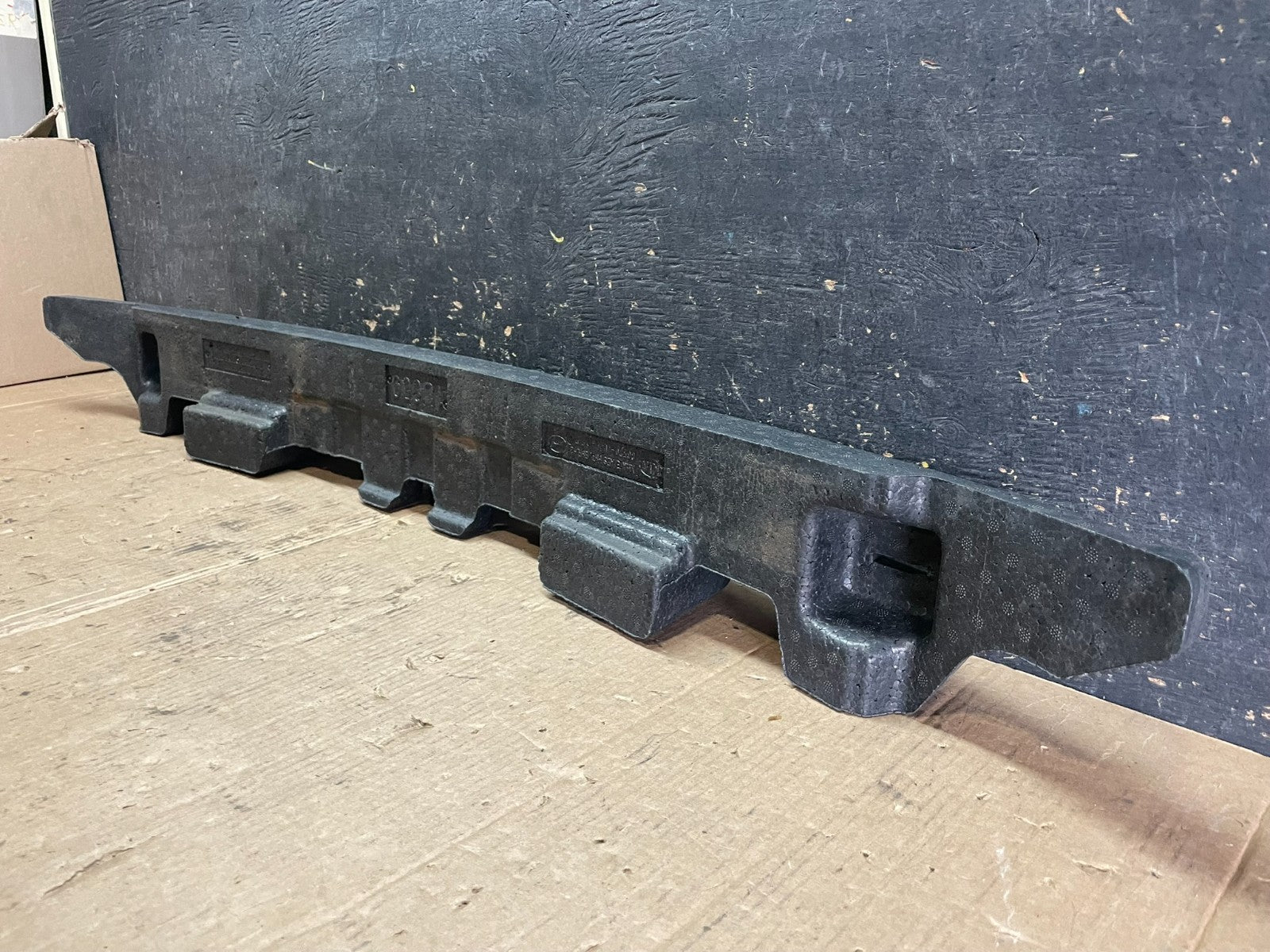2009 to 2012 Sorento Front Bumper Impact Energy Absorber Foam Pad OEM Z5925 DG4