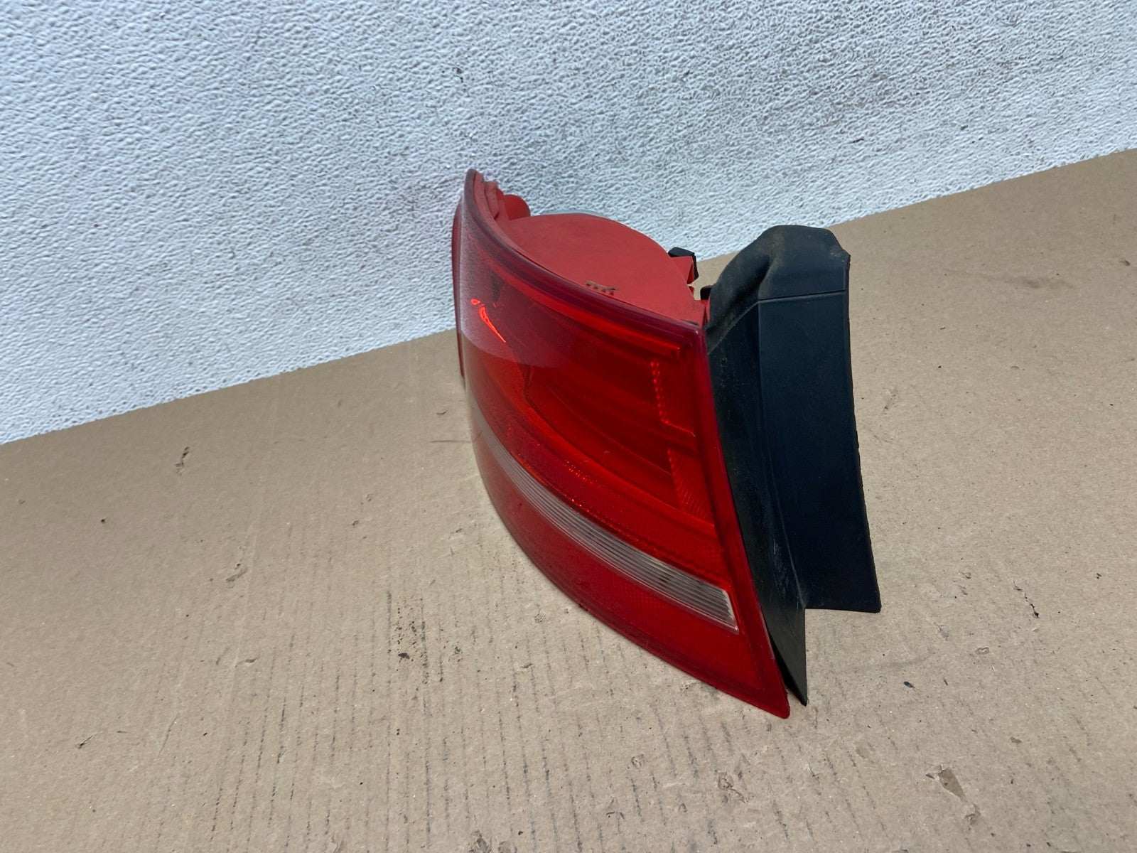 2009 to 2012 Audi A4 Avant Wagon Left Driver Side Tail Light AE7244 DW1