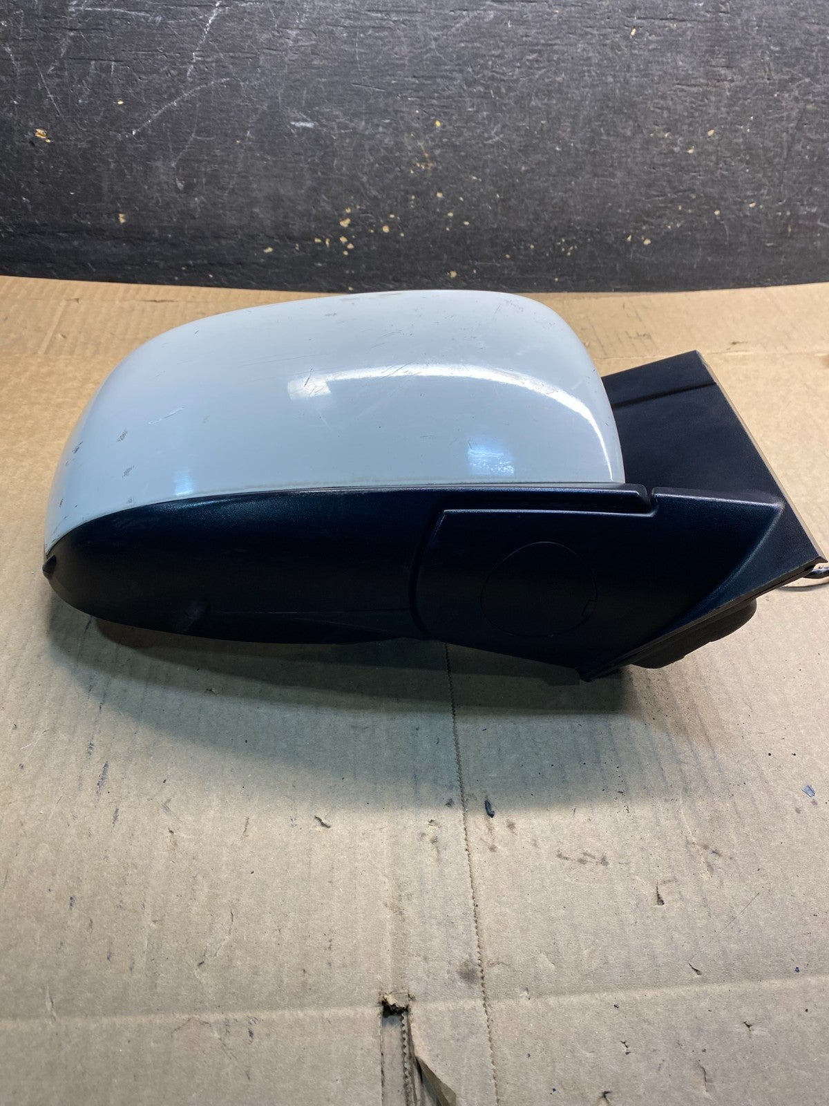 2009 to 2014 Volkswagen Routan Right Passenger View Door Mirror Y3545 MS3