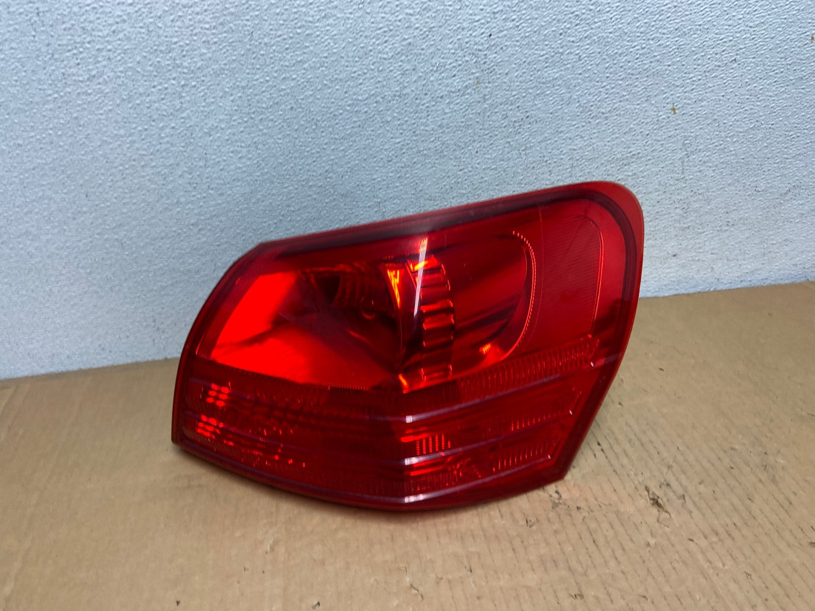 2008 to 2015 Nissan Rogue Right Passenger Rh Side Tail Light AD0891 LK0