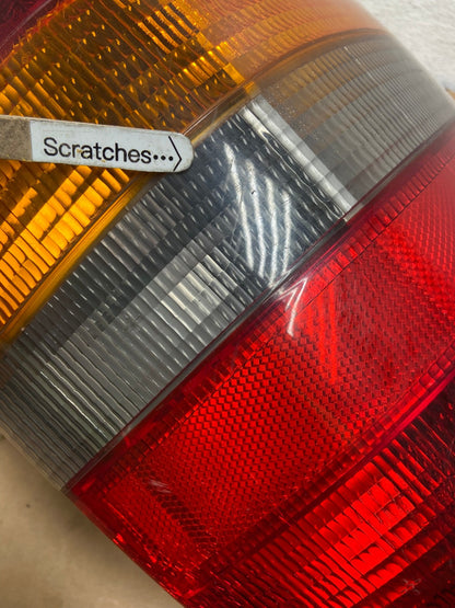 1993-1998 Jeep Grand Cherokee ZJ Left Driver Side Tail Light AC7479 LK3