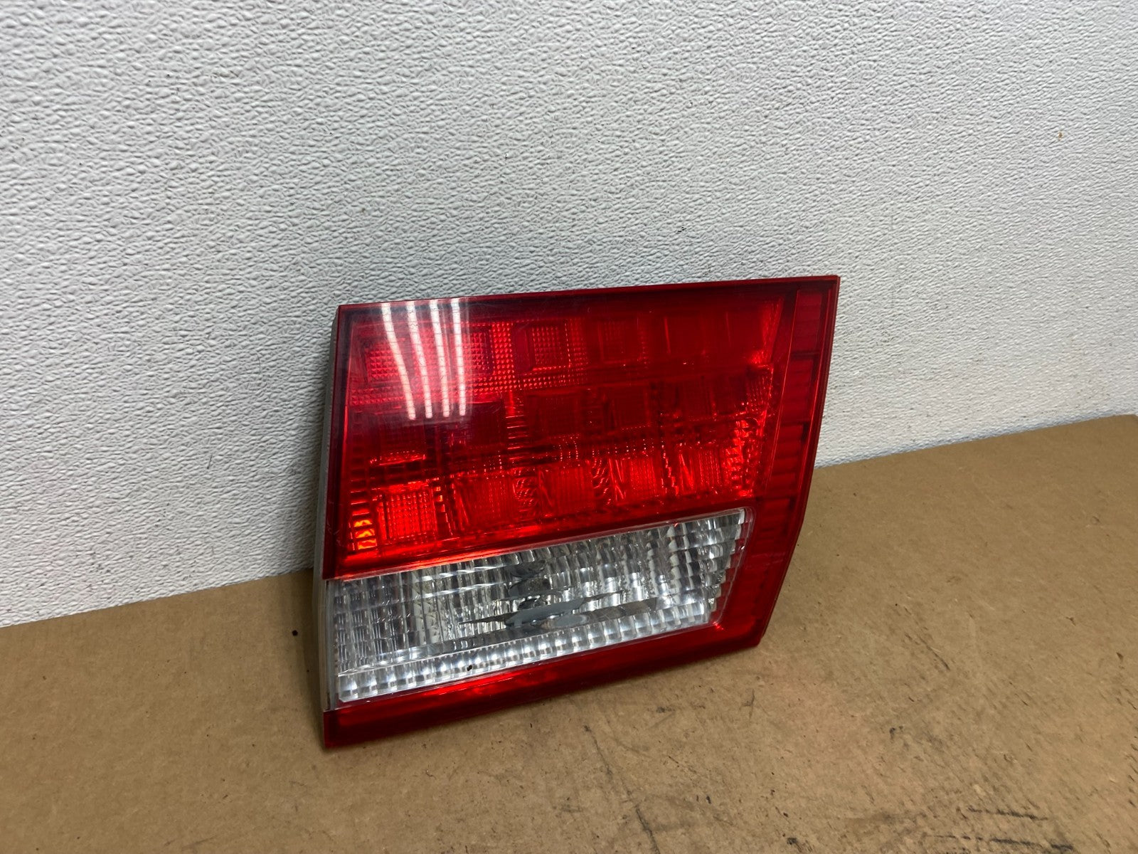 2005 2006 2007 Honda Odyssey Inner Right Passenger RH Tail Light AC3152 DW2