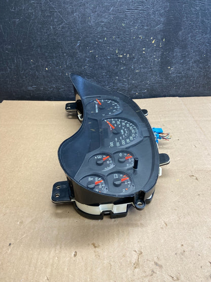 2002 2003 2004 Chevrolet Trailblazer Speedometer Cluster Gauge AI3009 DG2