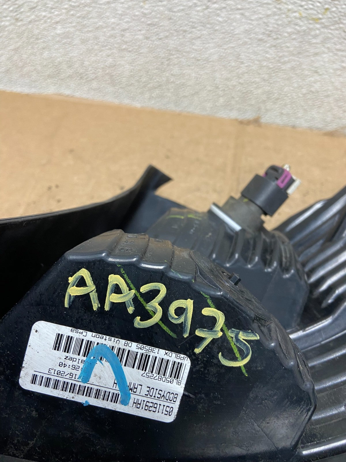 2009 2010 2011 Dodge Journey Left Driver Lh Tail Light Oem AA3975 DW6