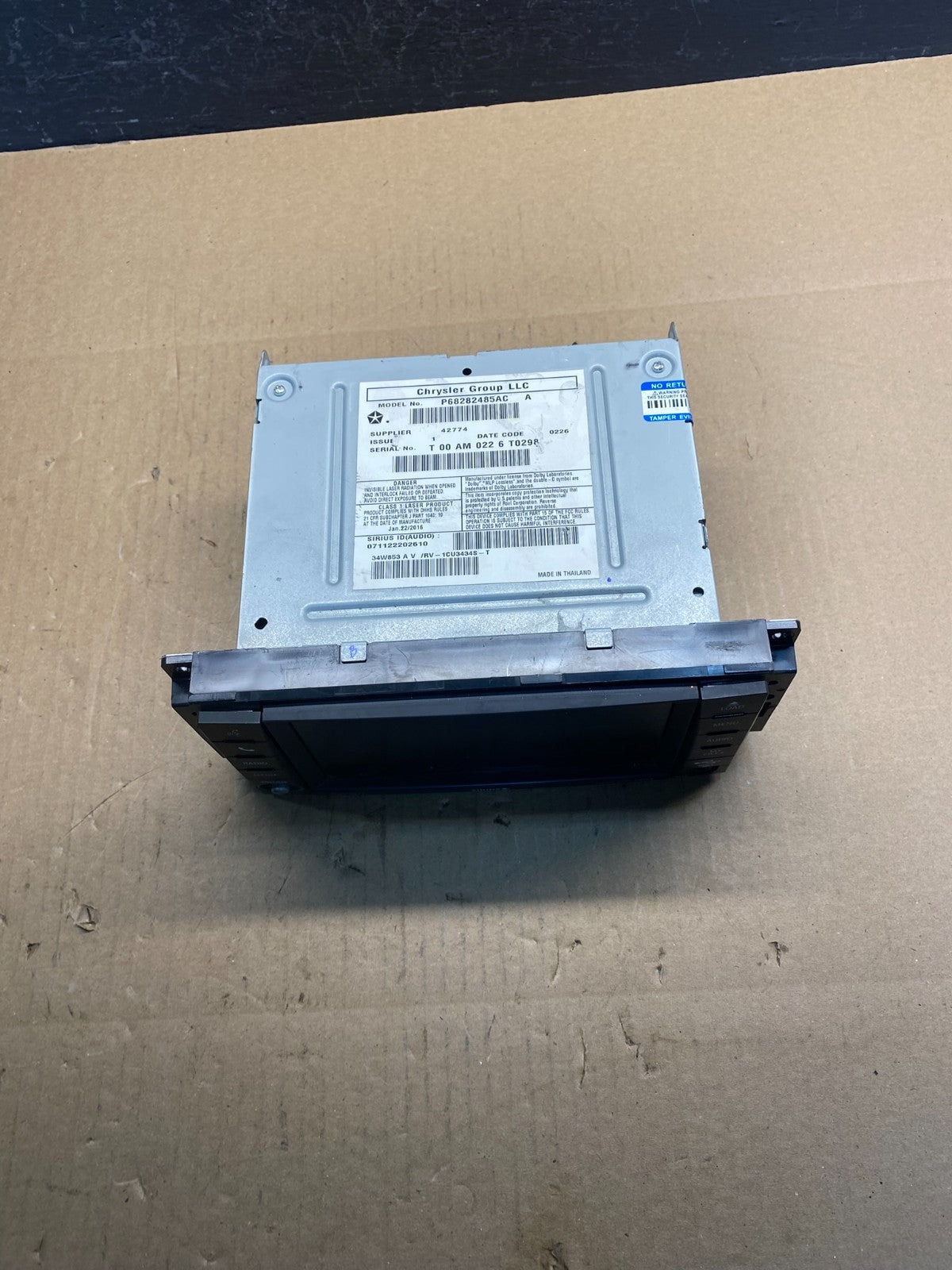 2012 to 2020 Dodge Chrysler Caravan AM FM Radio Screen Display OEM AC2476 DG3