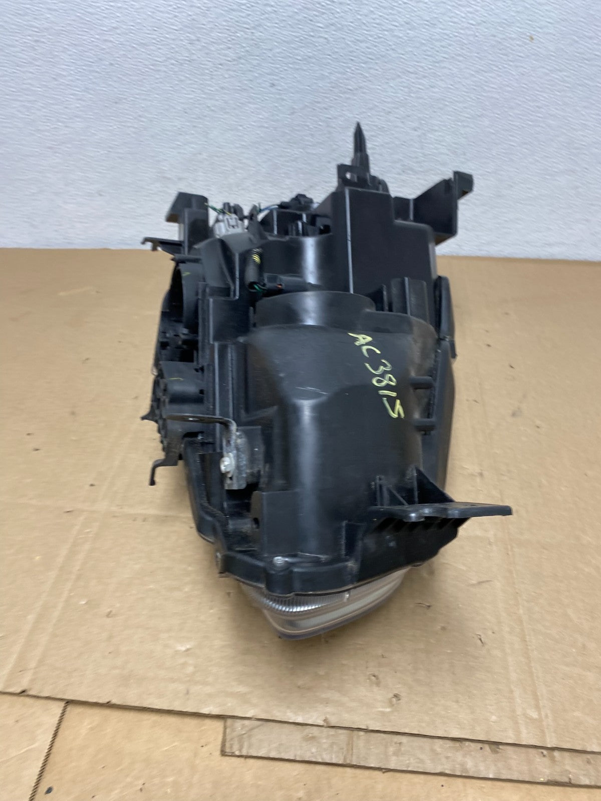 Halogen 2009 to 2014 Nissan Maxima Left Driver LH Side Headlight AC3815 DW5