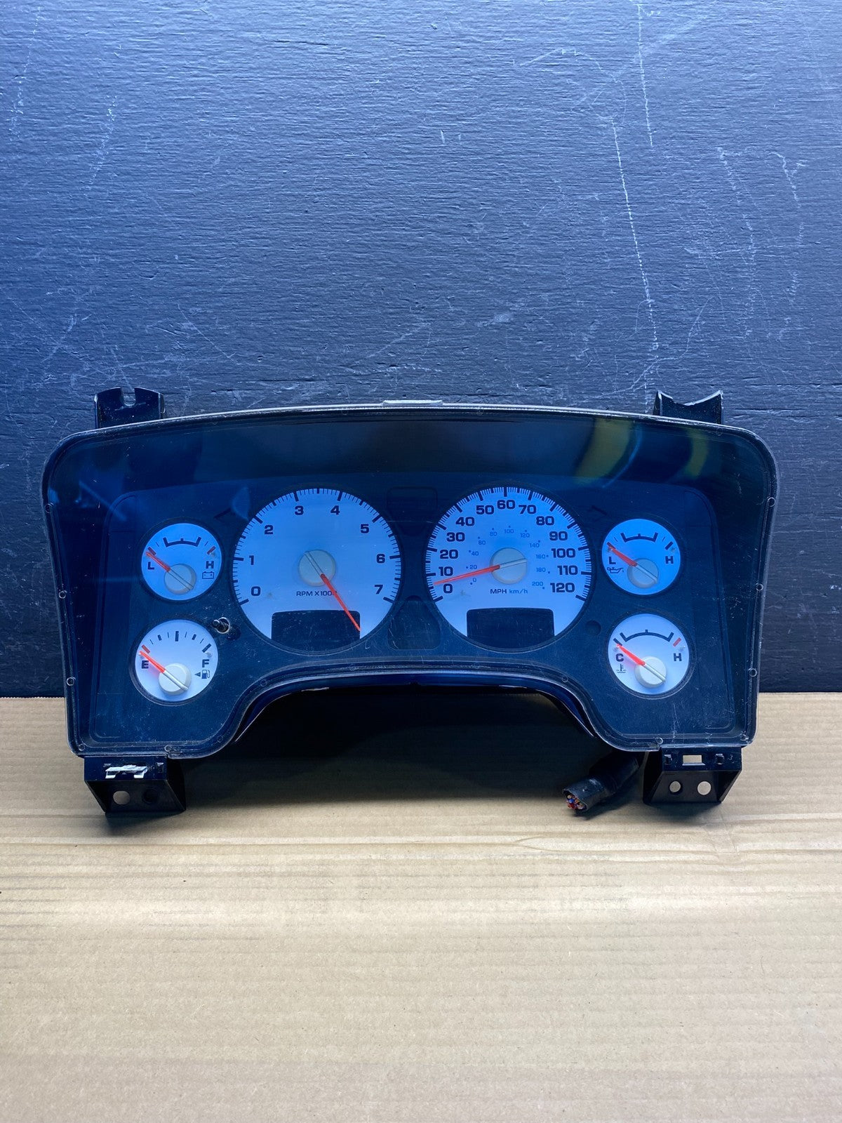 2003 Dodge Ram 1500 Instrument Speedometer Gauge Cluster AE6182 DG0