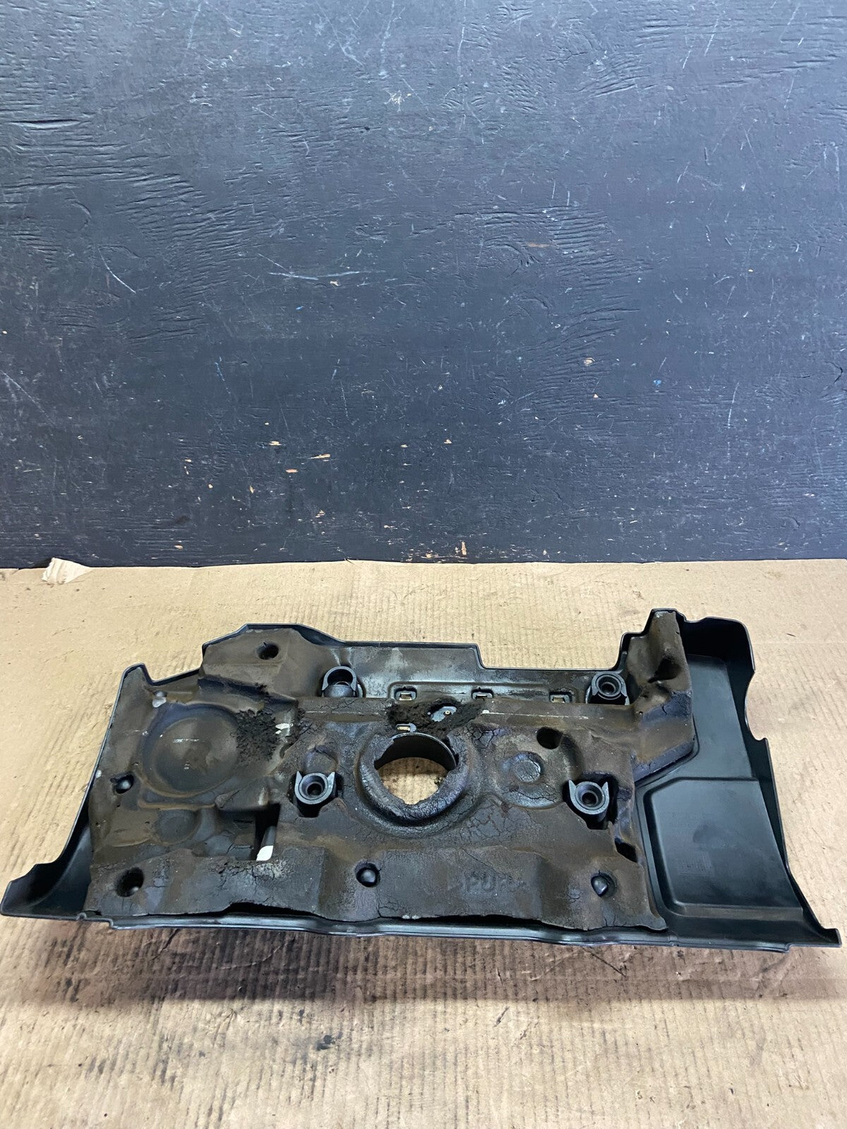 2007 to 2014 Volvo XC90 OEM 3.2L Upper Top Engine Motor Dust Cover Oem o0903 DG5
