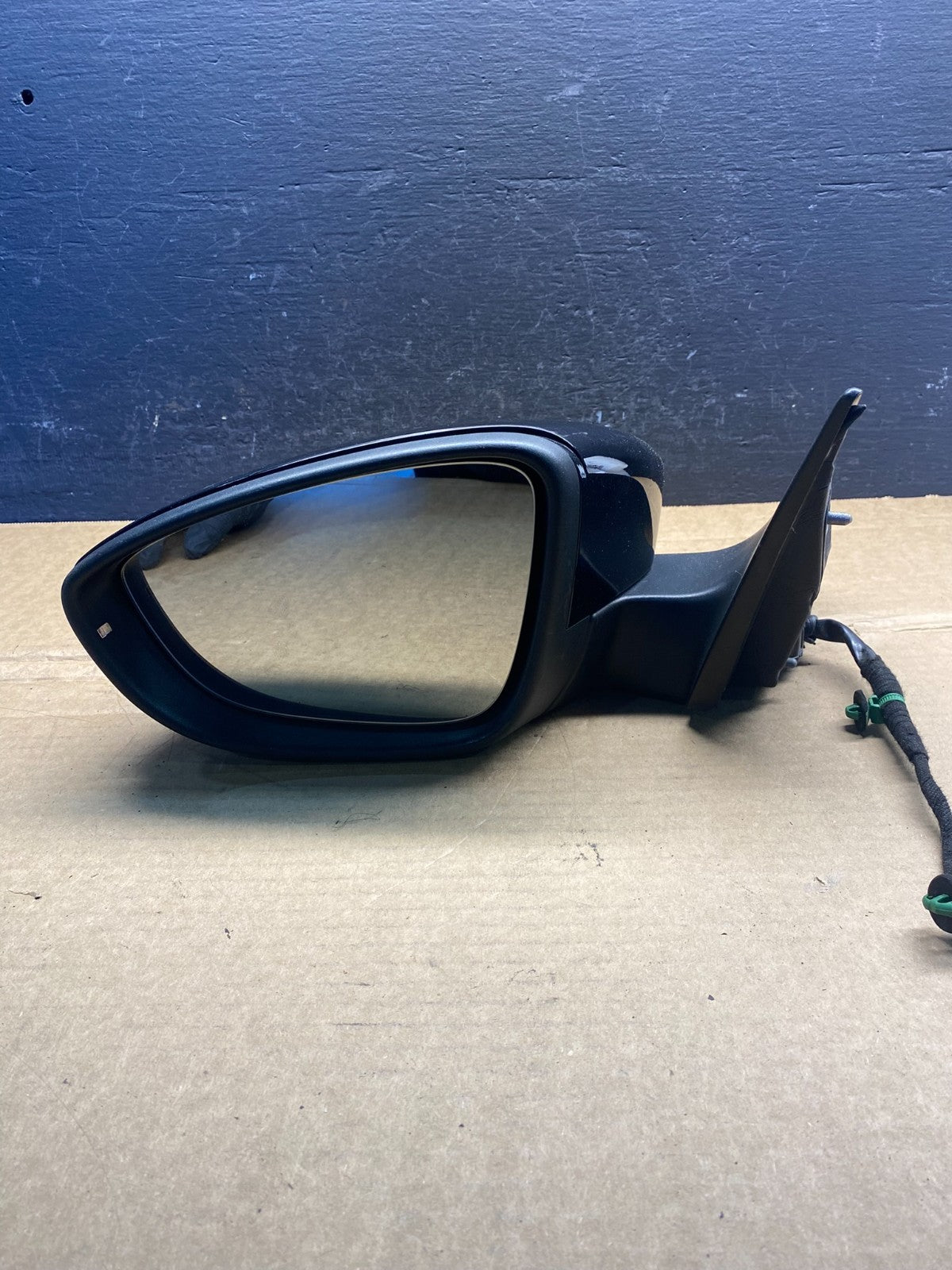 2009 to 2012 Volkswagen CC Left Driver LH Power Door View Mirror AD3013 DG9