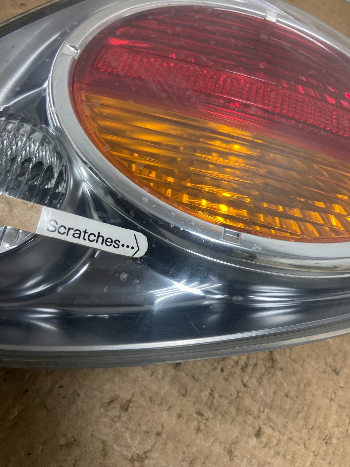 2002 2003 Nissan Maxima Right Passenger RH Side Tail Light Y6836 DW3
