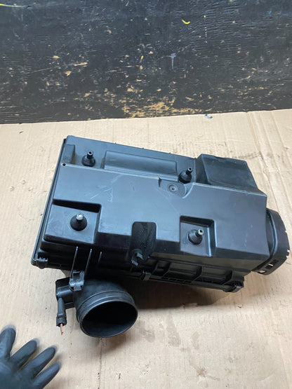 2007 to 2010 BMW X5 Air Intake Cleaner Filter Housing Box OEM V97877