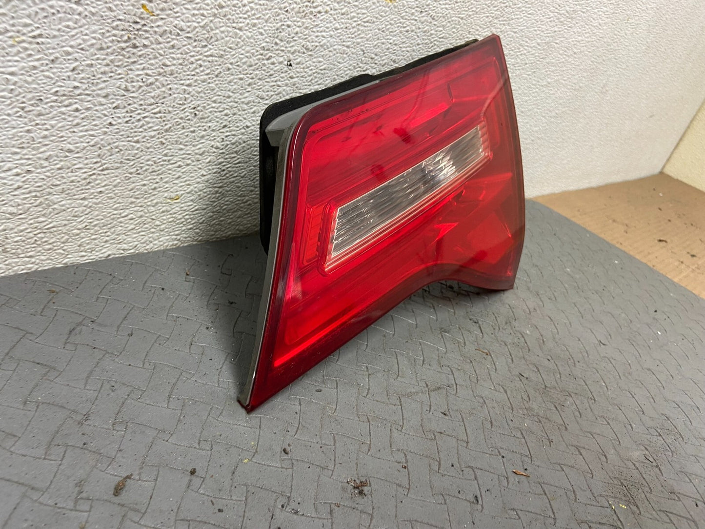 2007 2008 2009 Acura Mdx Right Passenger Rh Side Inner Tail Light Oem A6095 DG12