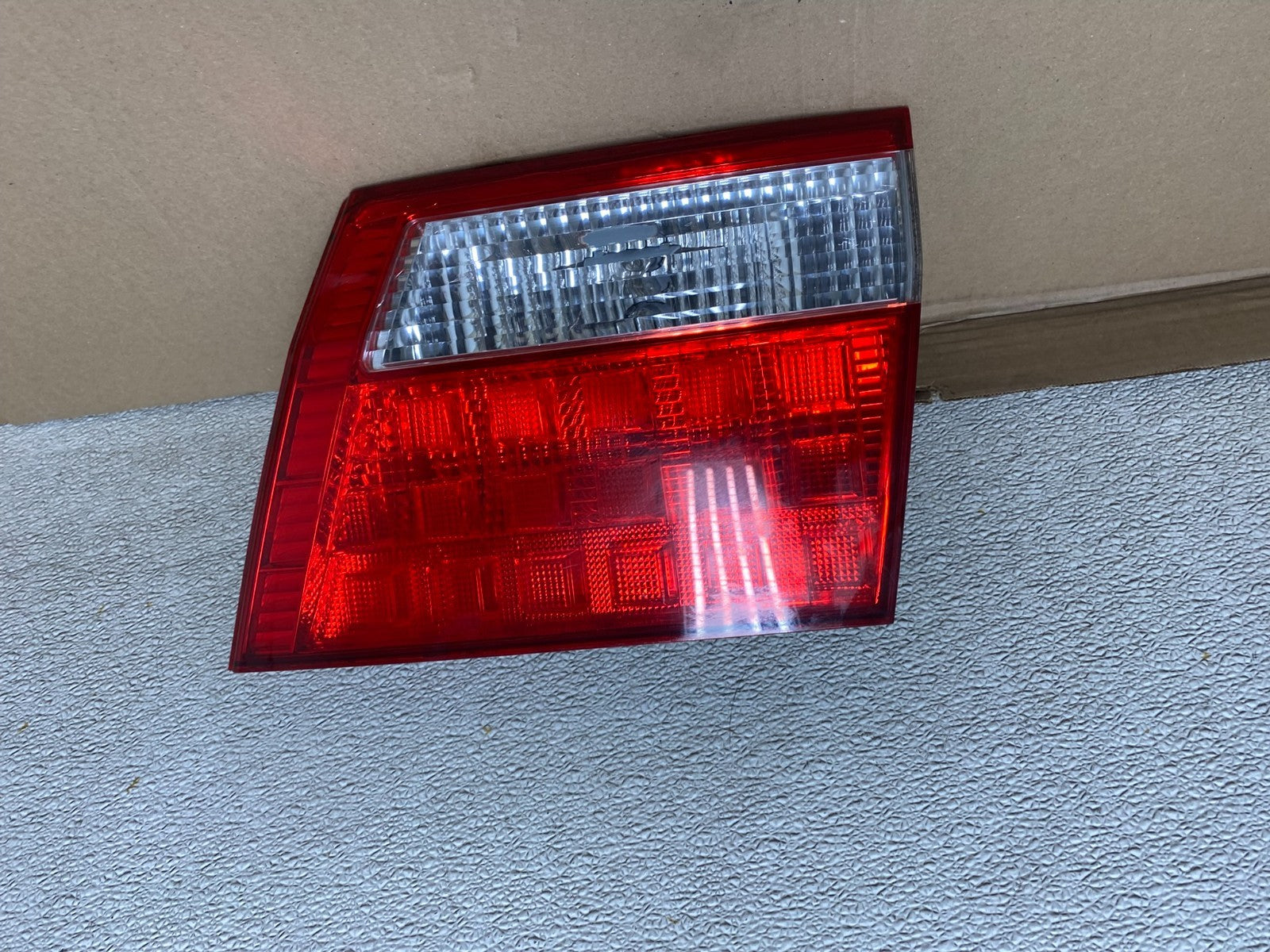2005 2006 2007 Honda Odyssey Inner Right Passenger RH Tail Light U0863 DW0