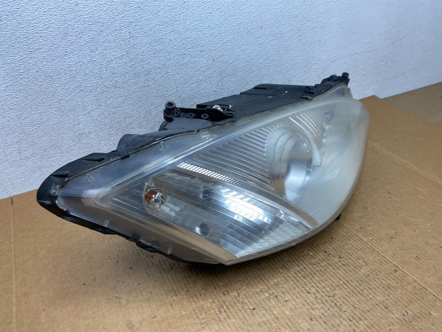 Xenon HID 2007 to 2009 Mercedes S-Class Right Passenger Rh Headlight AE1248 DW2