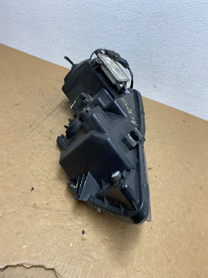 2004 to 2006 Acura TSX Right Passenger RH Side Xenon HID Headlight OEM AC3247 DW10