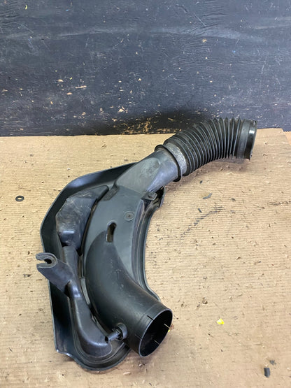 2011 to 2018 Chrysler 300 3.6L Air Intake Duct Tube Cleaner S3533 DG7