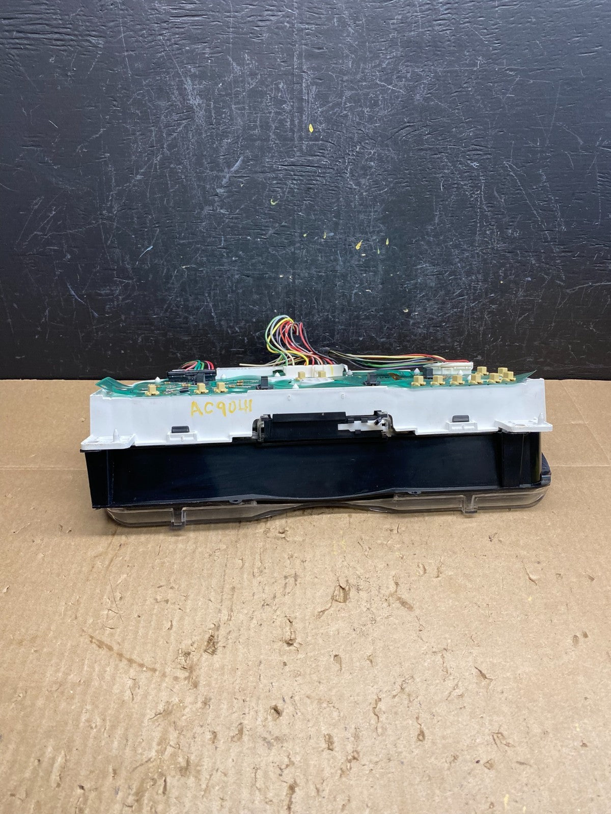 1999 to 2000 Ford E150 E250 E350 VAN Gauge Speedometer Cluster AC9041 DW5