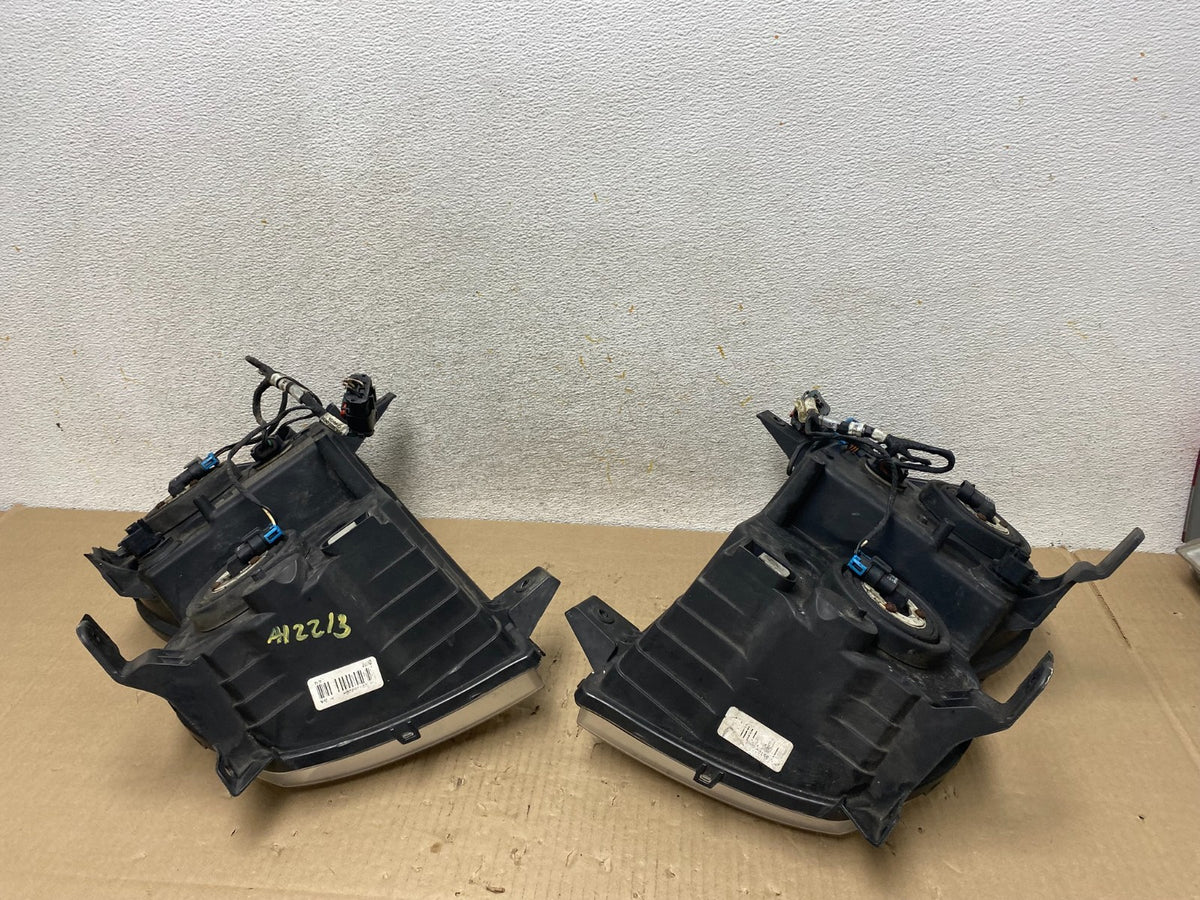 2005-2007 Jeep Grand Cherokee Left+Right Halogen Headlights AI2213 DW9