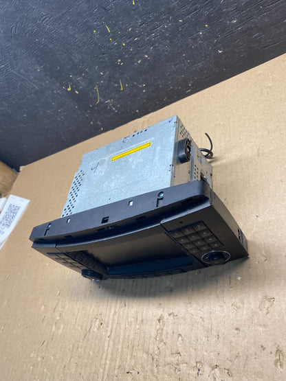 2006-2009 Mercedes W251 R350 Head Command Navigation Radio Player t1428 DG2