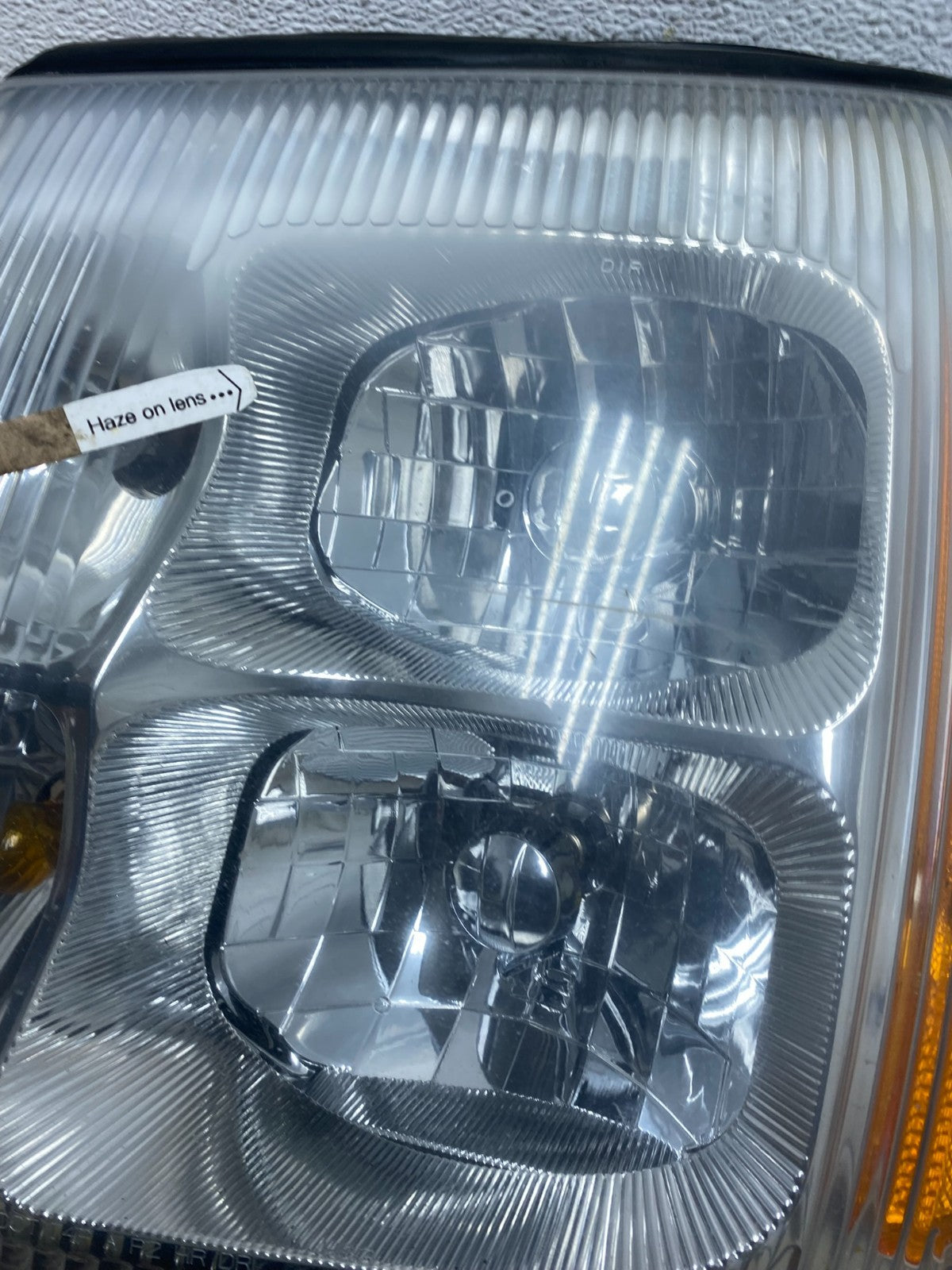2002 to 2006 Cadillac Escalade Left Driver Lh Xenon HID Headlight AE6766 DW4