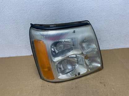 2002-2006 Cadillac Escalade Right Passenger Side Xenon Headlight AF9633 DW0