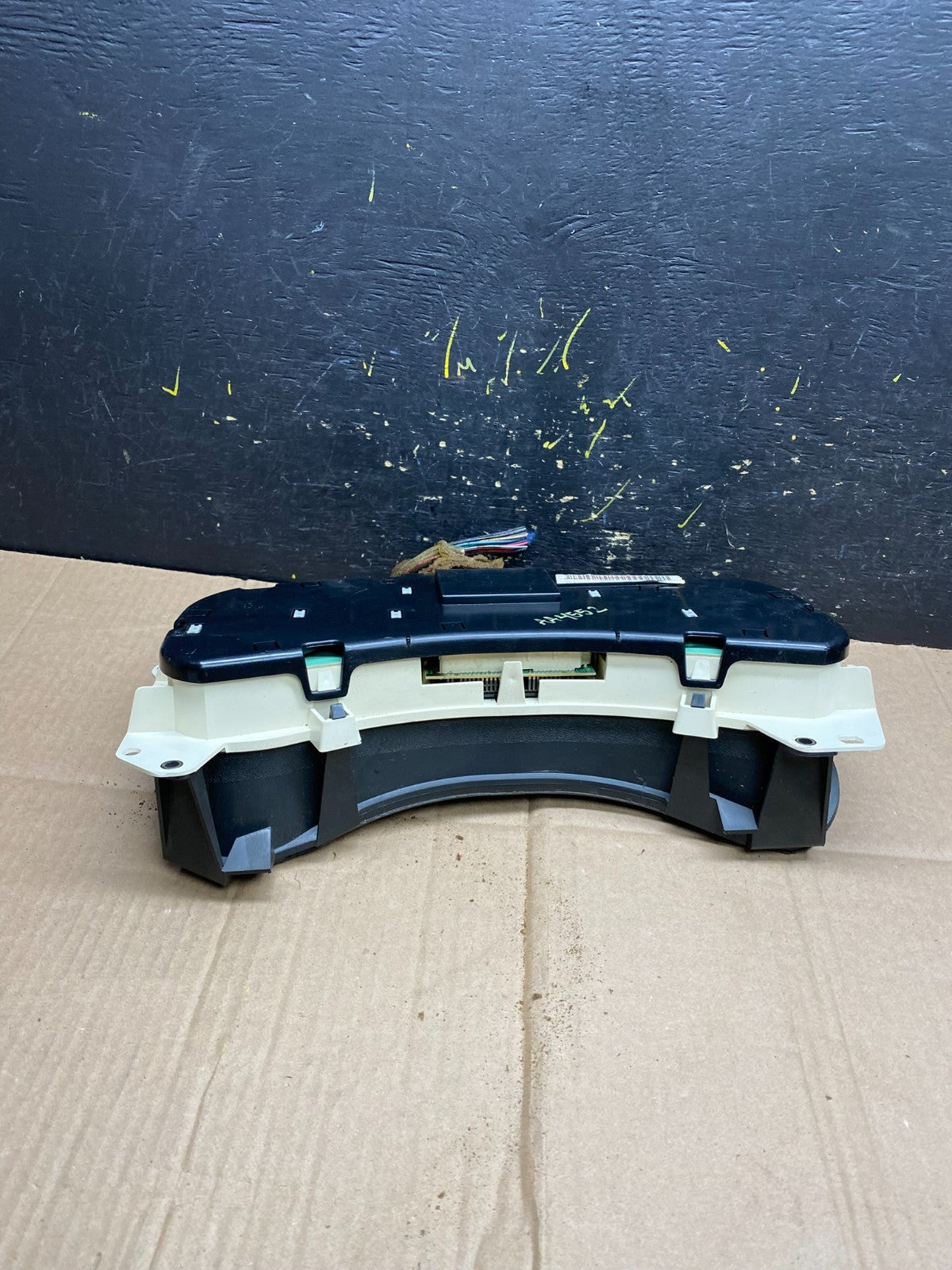 2002 GMC Yukon Speedometer Cluster Gauge Oem AA4552 DG5
