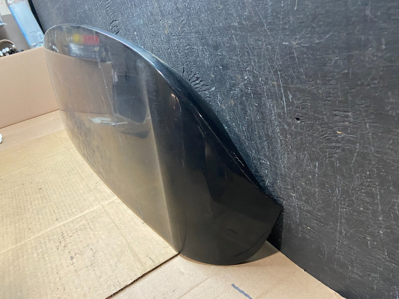 2004 to 2009 Lexus RX330 RX350  Rear Trunk Tail Gate Lift Gate Spoiler OEM I28621
