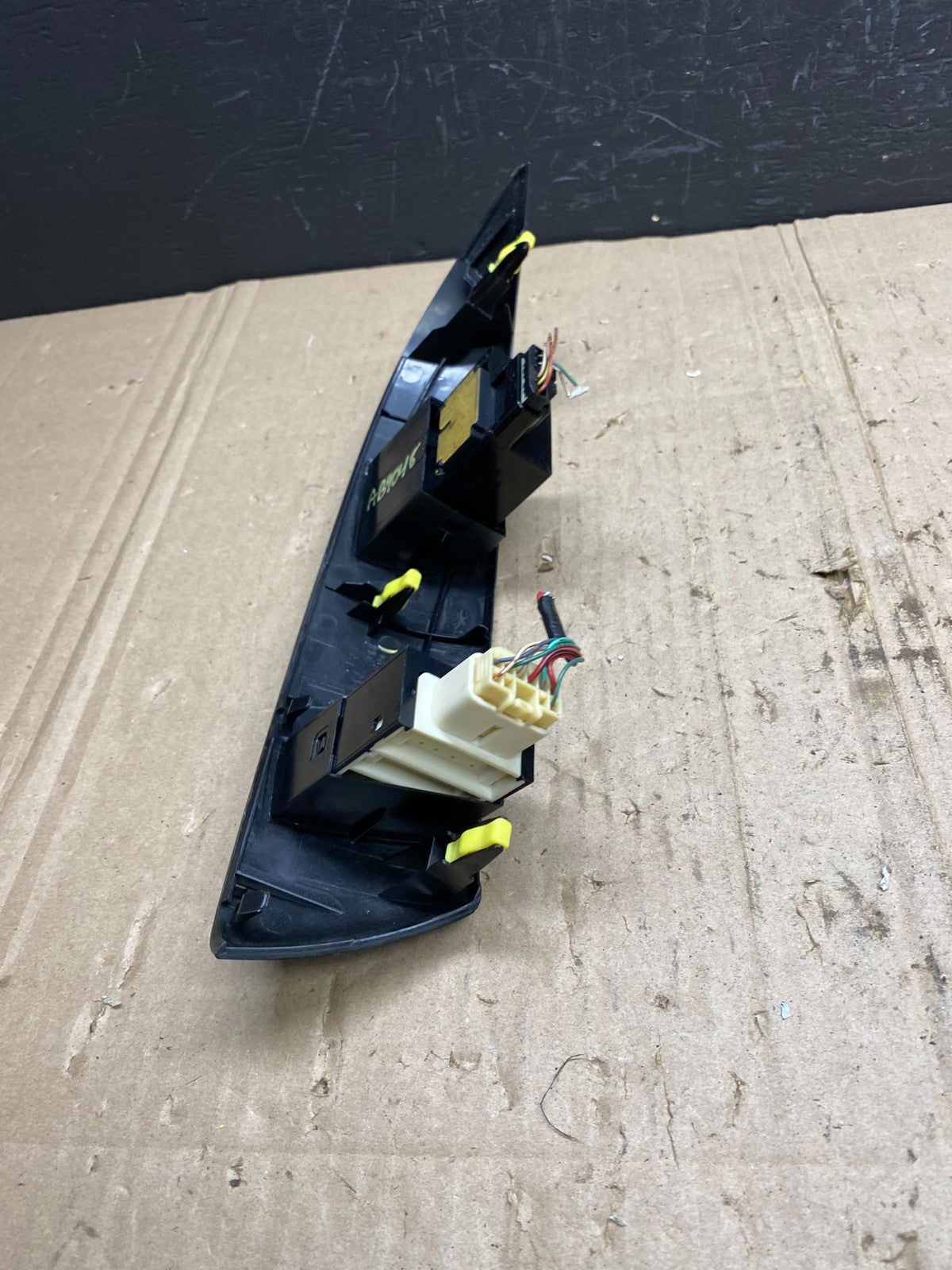 2004 to 2010 Toyota Sienna Left Side Climate Switches Bezel Trim OEM AB9048 DG3