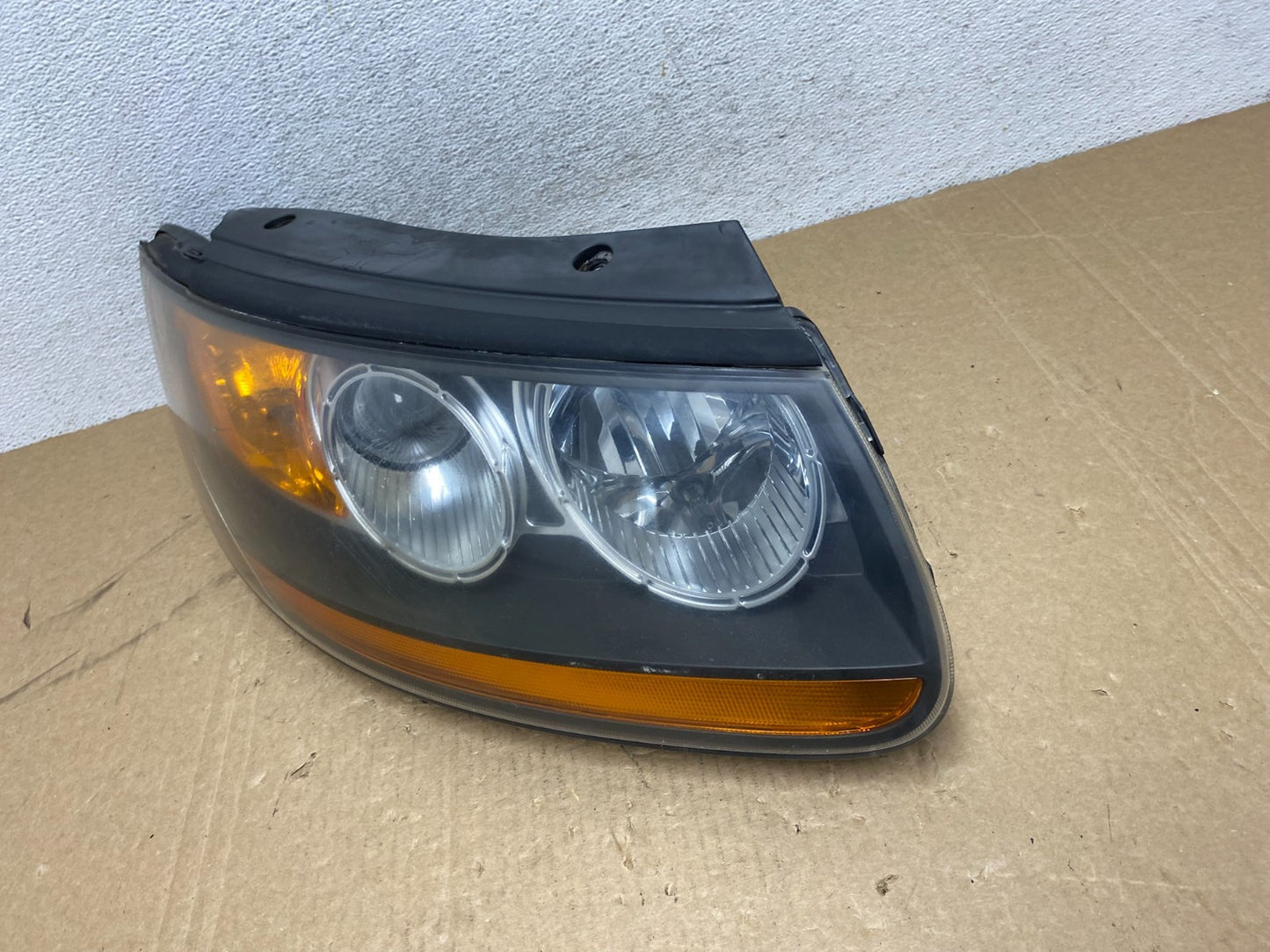 2007 2008 2009 Hyundai Santa Fe Right Passenger Halogen Headlight AG0488 DW1