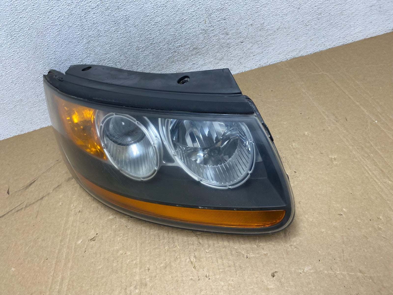 2007 2008 2009 Hyundai Santa Fe Right Passenger Halogen Headlight AG0488 DW1