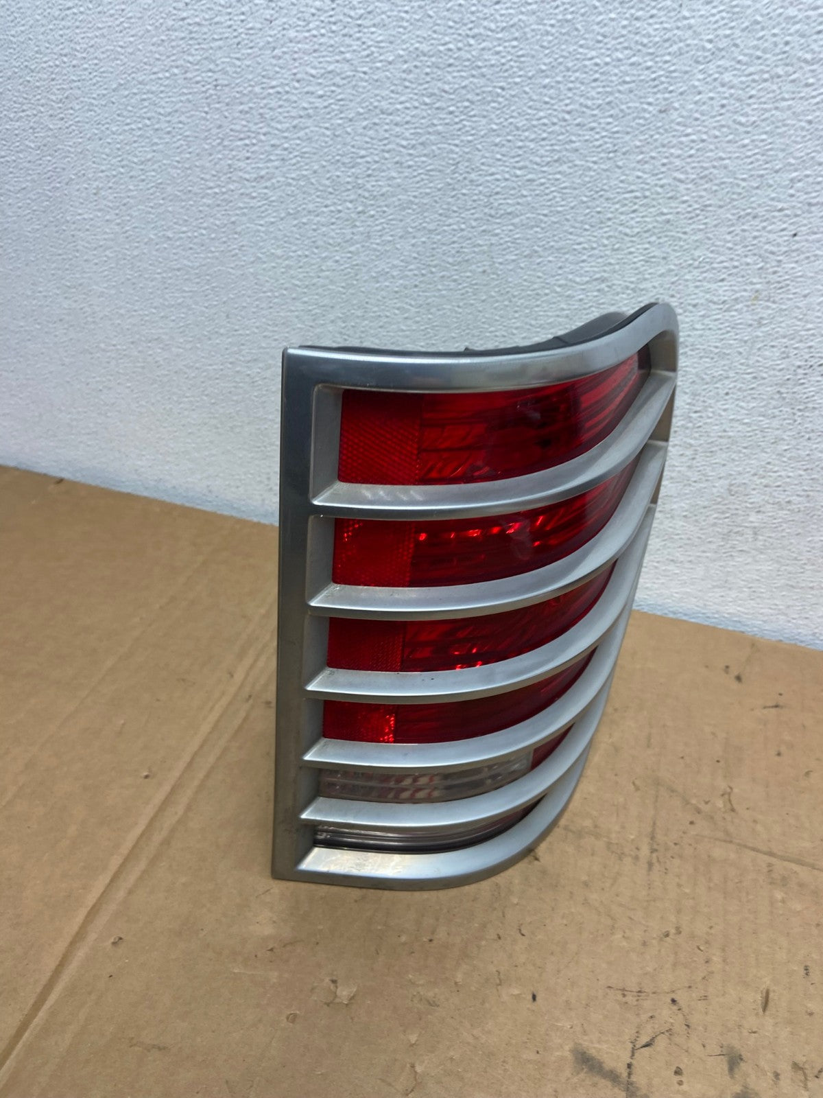 2002 2003 2004 2005 Mercury Mountaineer Right Passenger Tail Light AD2780 LK2