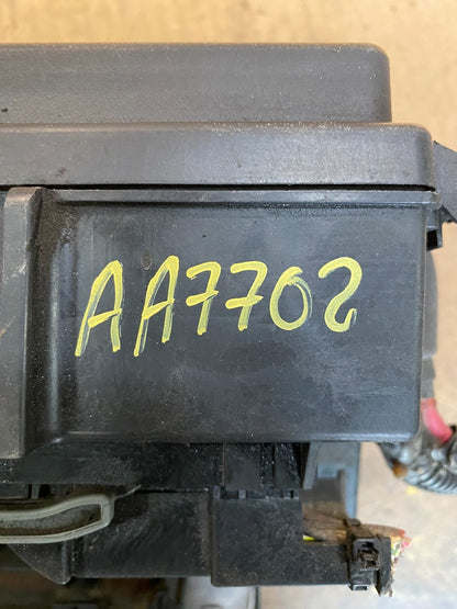 2005 Jeep Grand Cherokee Integrated Power Fuse Box 04839337ac AA7702 DG7