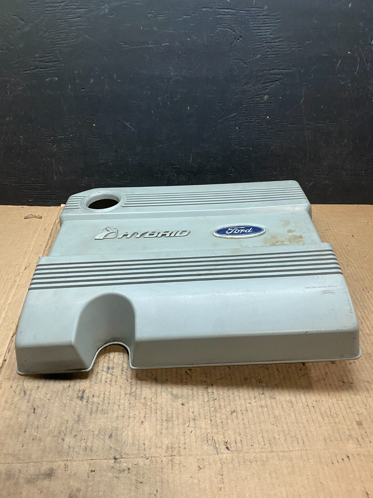 2006 to 2008 Ford Escape Hybrid Engine Motor Cover G2911 DG10