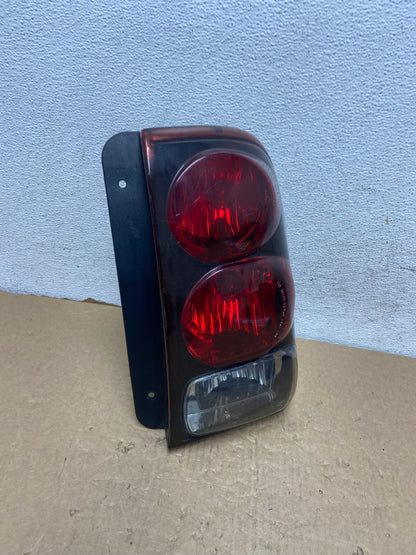 2002 to 2009 Chevrolet Trailblazer Right Passenger Rh Tail Light AF7447 LK2
