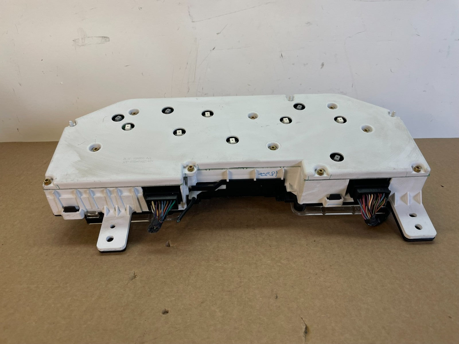 2000 2002 Ford Expedition Speedometer Instrument Gauge Cluster AG2832 DW6