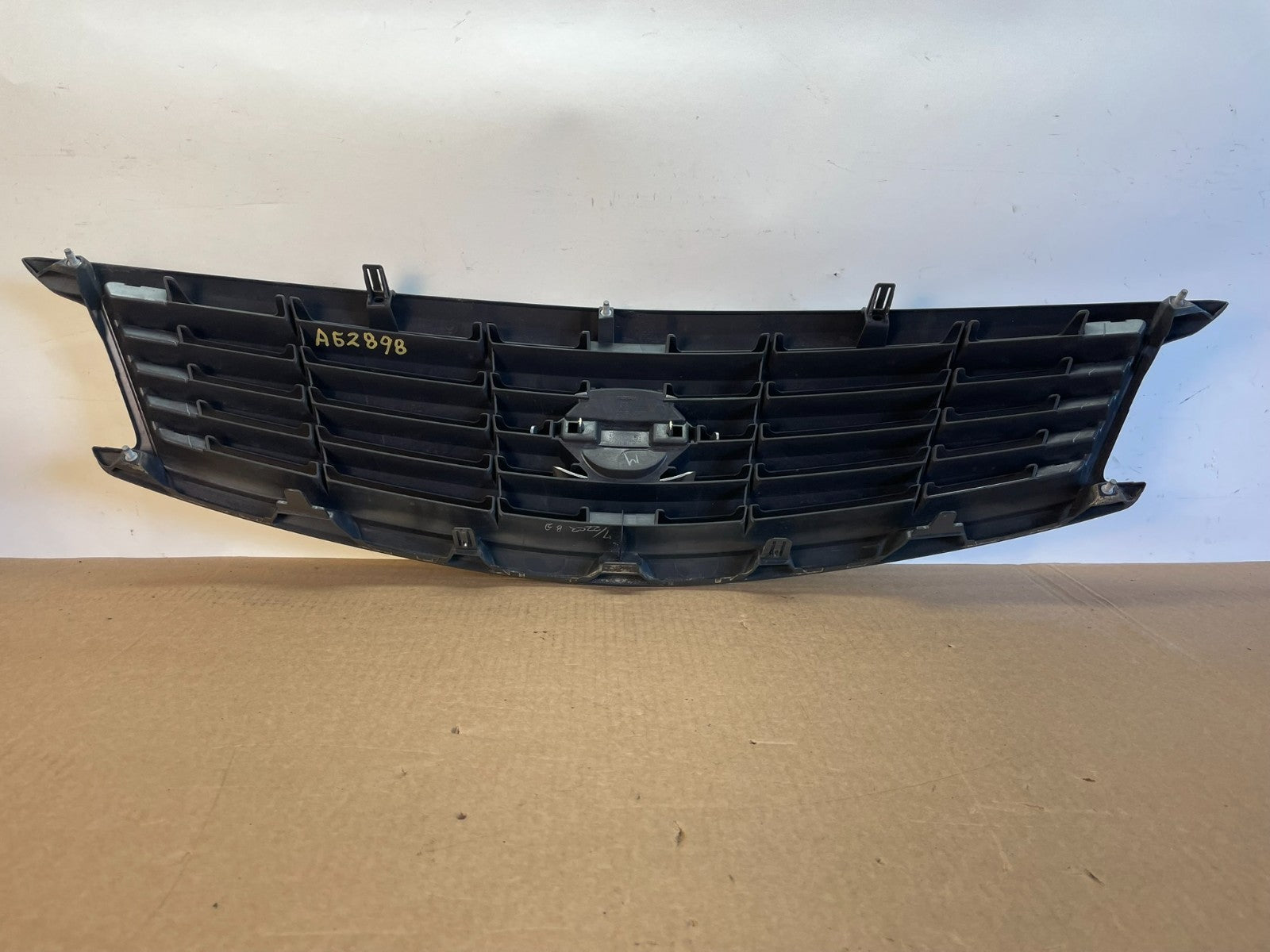 2010 to 2015 Infiniti G37 Front Upper Grill Grille AG2898 DG3